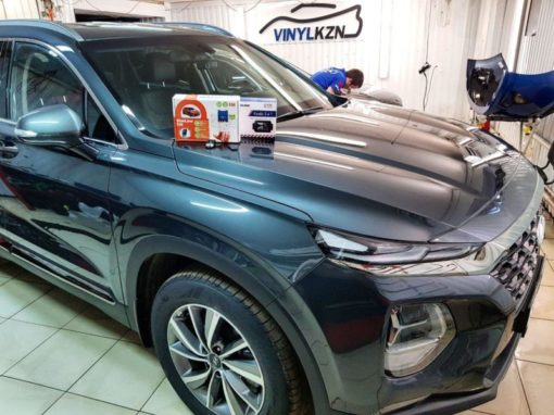 Новый Hyundai Santa Fe — установили охранный комплекс с автозапуском Starline S96, выполнили скрытую проводку видеорегистратора