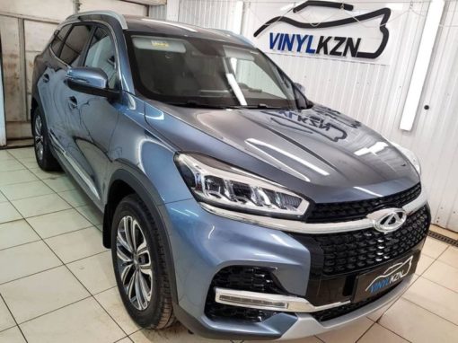 Cherry Tiggo 8 — забронировали полиуретановой пленкой капот, бампер, фары, вокруг лобового, зеркала, пороги, под ручками, пороги, погрузочную зону, затонировали стекла пленкой Llumar ATR