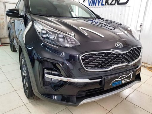 Kia Sportage — бронирование передней части кузова и зон риска повреждения полиуретановой пленкой Hexis Bodyfance, тонировка стекол пленкой Johnson Marathon