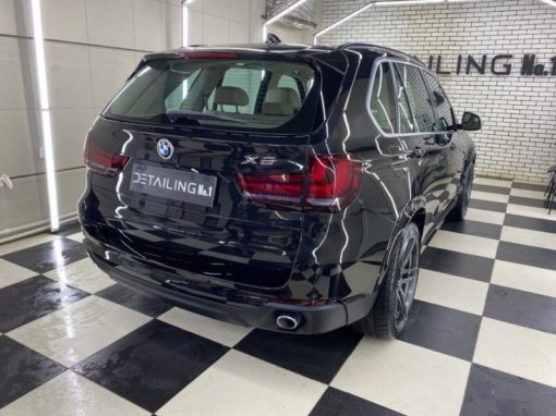 BMW X5 — химчистка салона авто, полная шумоизоляция, полировка кузова и заднего стекла, бронирование лобового стекла и фар