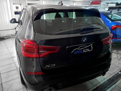 BMW X3 — тонировка стекол пленкой Llumar ATR 65%, тонировка лобового стекла пленкой 3m Cristalline 10%, бронирование фар полиуретановой пленкой