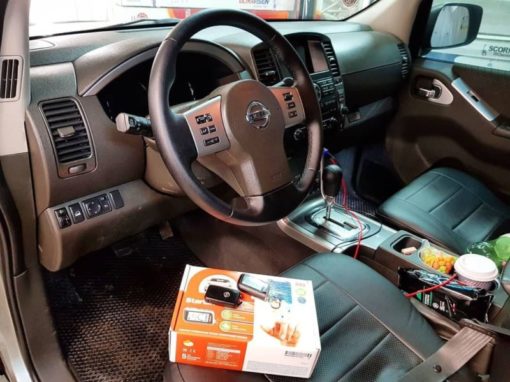 Nissan Pathfinder — установили охранный комплекс с автозапуском StarLine A93, затонировали стекла пленкой ULTRAVISION SUPREME THERMO