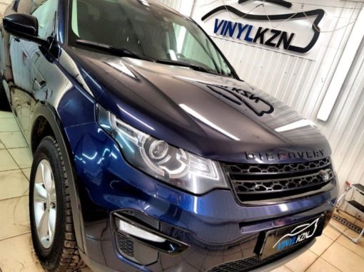 Land Rover Discovery Sport — бронирование лобового стекла, полировка царапин на бампере