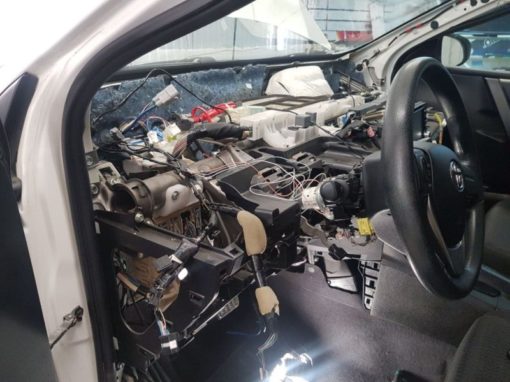 Toyota Corolla — поставили сигнализацию с автозапуском Starline A93