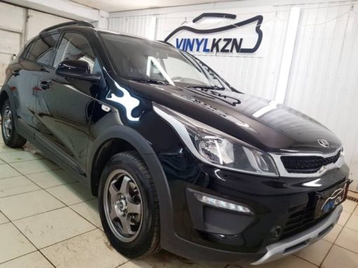 Kia Rio — глубокая полировка кузова автомобиля