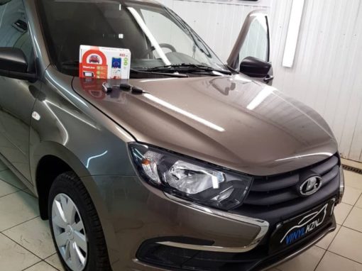 Lada Granta — установили сигнализацию с автозапуском Starline A93 и установили магнитолу с колонками, тонировка стекол