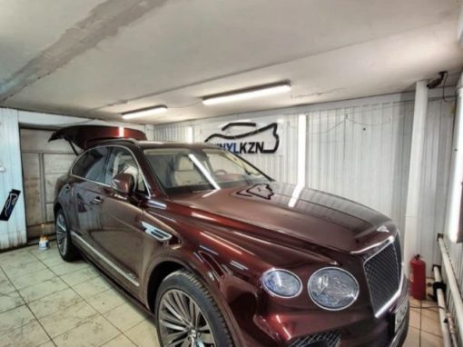 Bentley Bentayga — отполировали и забронировали зоны риска повреждения