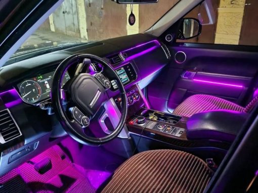 Range Rover Vogue — установили подсветку салона, управление через приложение, множество цветов