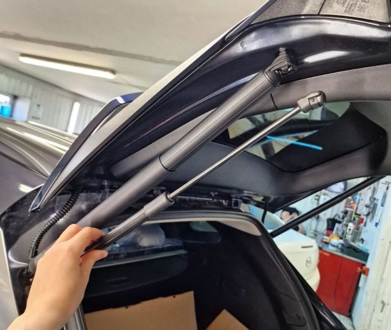 Hyundai Tucson — установили электропривод крышки багажника