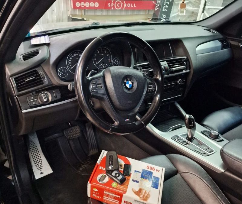 BMW X3 — установили StarLine S96 GSM и оклеили решетку радиатора