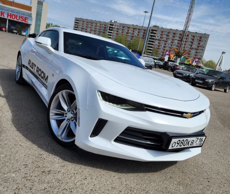 Chevrolet Camaro — сделали полировку кузова с нанесением керамики в два слоя