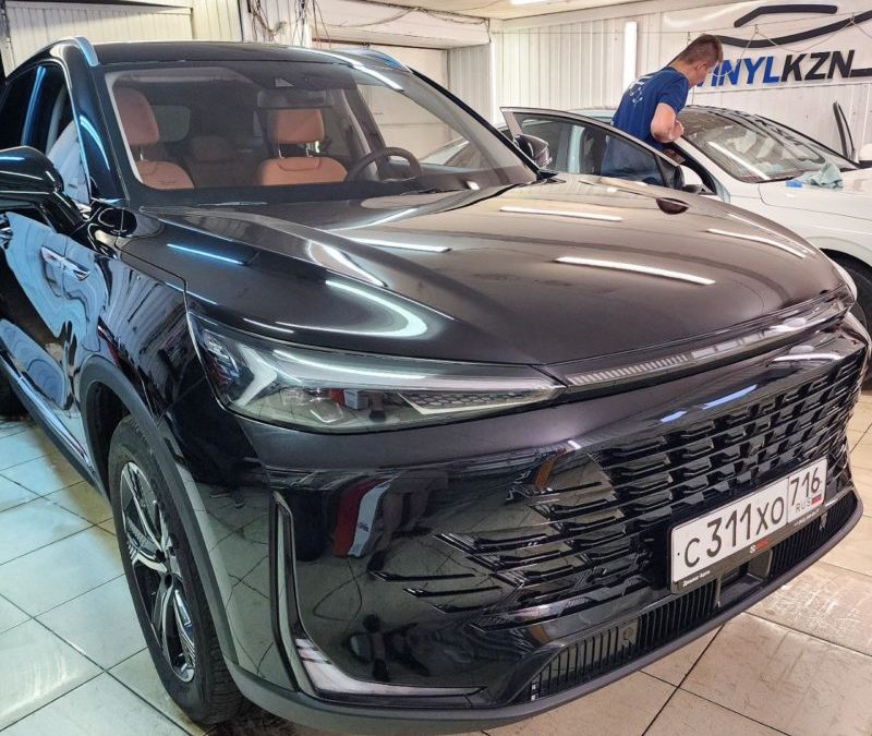 Baic x75 — забронировали полиуретановой плёнкой, тонировка задних стекол Llumar, передние Ultra Vision Supreme