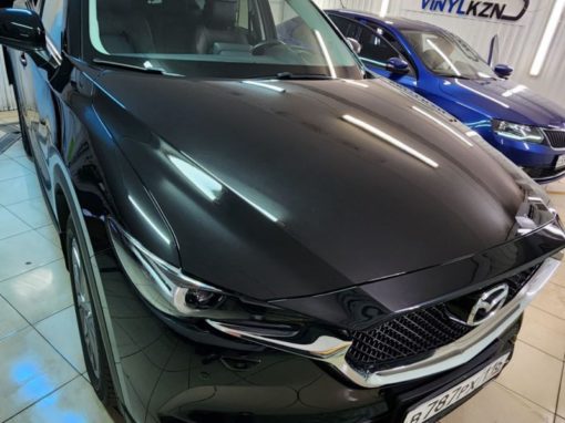 Mazda CX 5 — забронировали прозрачной полиуретановой плёнкой капот, фары и другие элементы