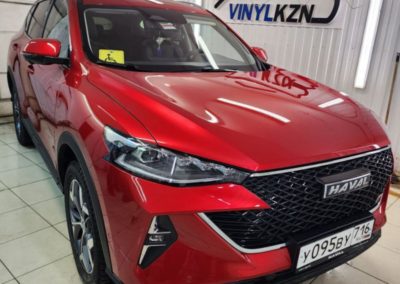 Haval F7 — забронировали прозрачной полиуретановой плёнкой капот, фары, под ручками, внутренние пороги и часть крыши