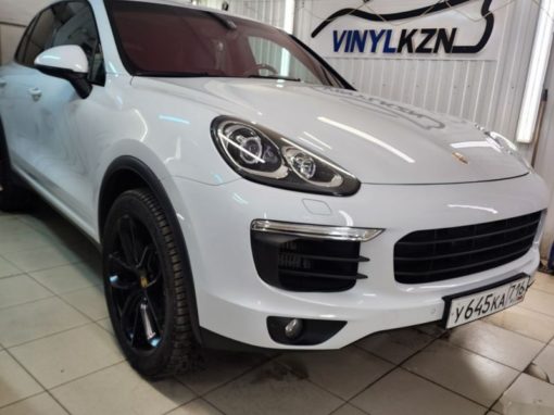 Porsche Cayenne — сделали комплексное бронирование кузова прозрачной полиуретановой плёнкой