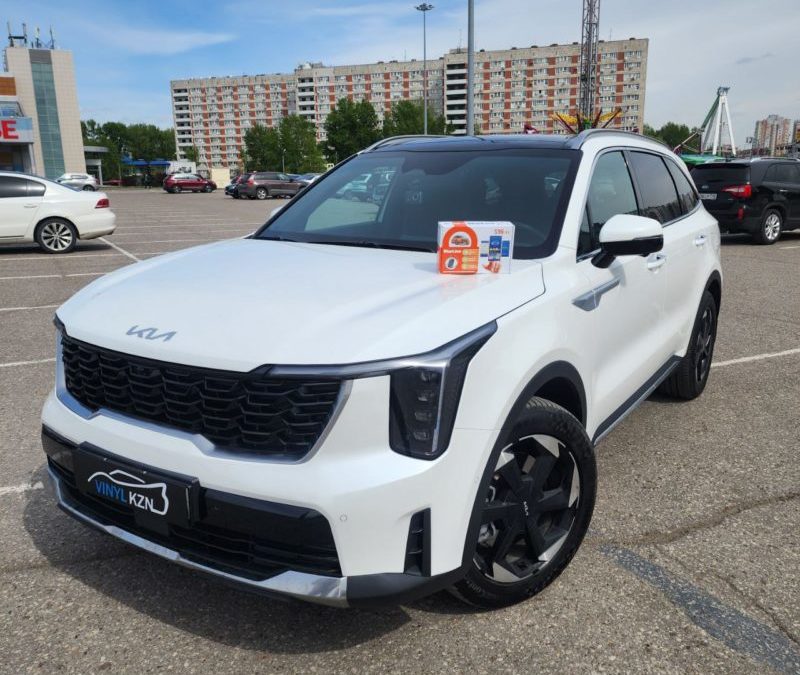 Kia Sorento — забронировали полиуретановой плёнкой кузов, установили StarLine S96 GSM GPS, подключили регистратор