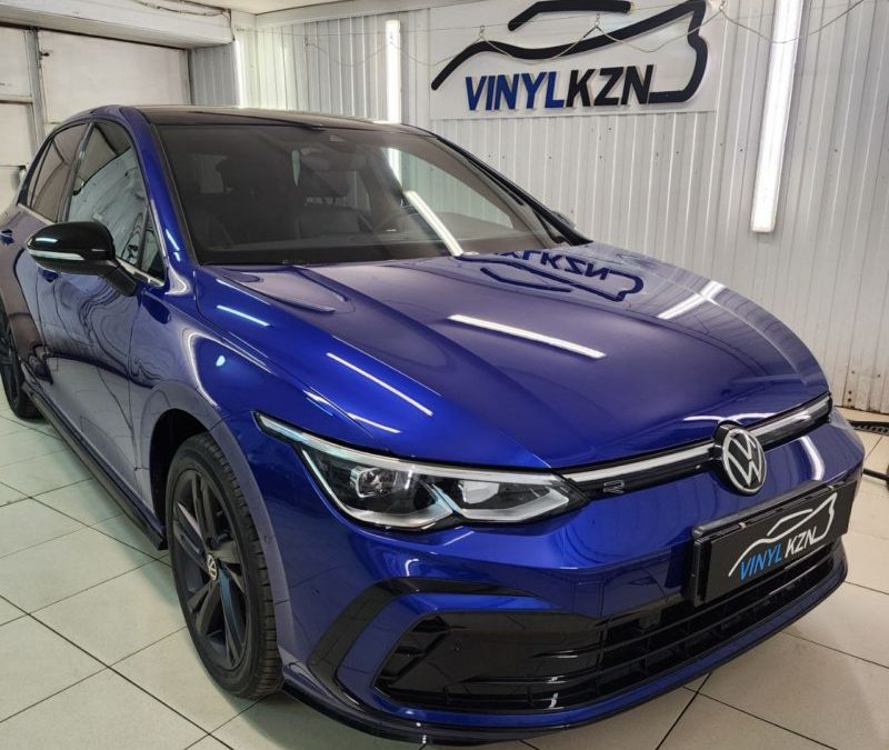 Volkswagen Golf — комплексное бронирование кузова полиуретановой плёнкой и тонировка стекол атермальной пленкой