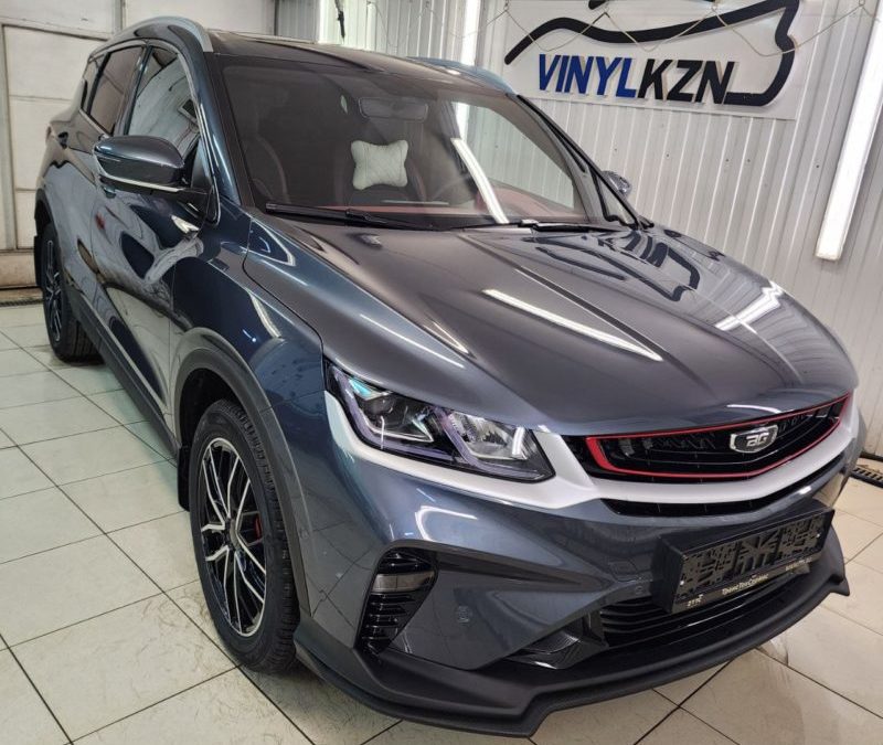 Geely Coolray — забронировали прозрачной полиуретановой плёнкой кузов и сделали тонировку