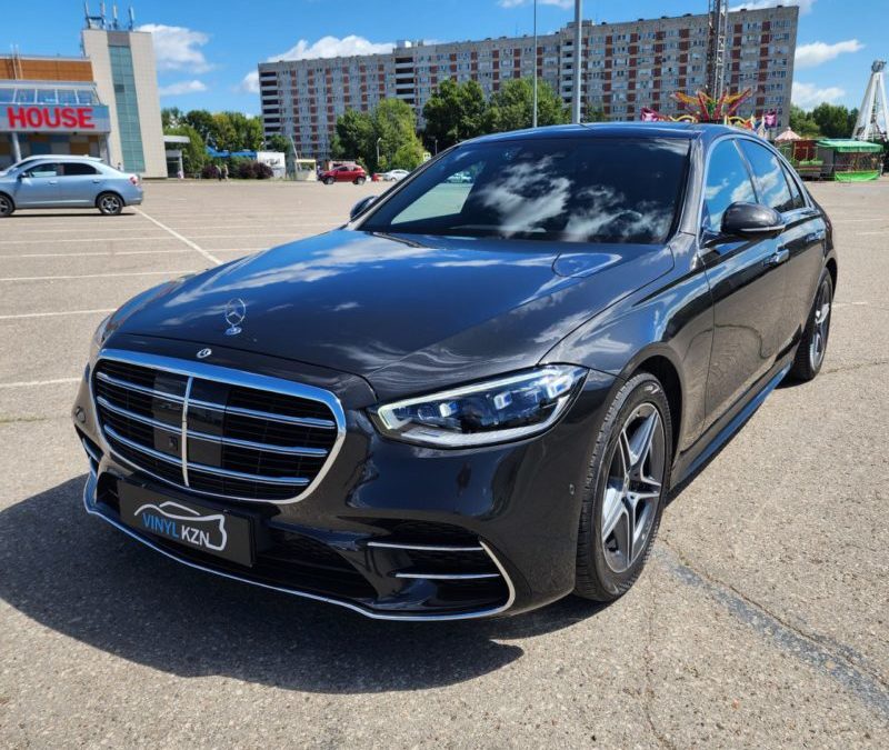Mercedes S-Класс W223 — полировка и бронирование полиуретановой плёнкой кузова, мониторов в салоне
