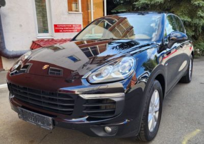 Porsche Cayenne — химчистка салона автомобиля, полировка кузова и нанесение керамики