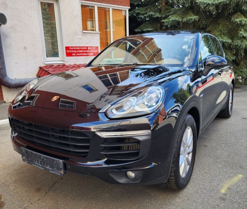 Porsche Cayenne — химчистка салона автомобиля, полировка кузова и нанесение керамики