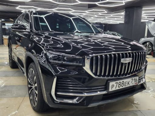 Geely Monjaro — бронирование прозрачной полиуретановой плёнкой передней части и всех зон риска