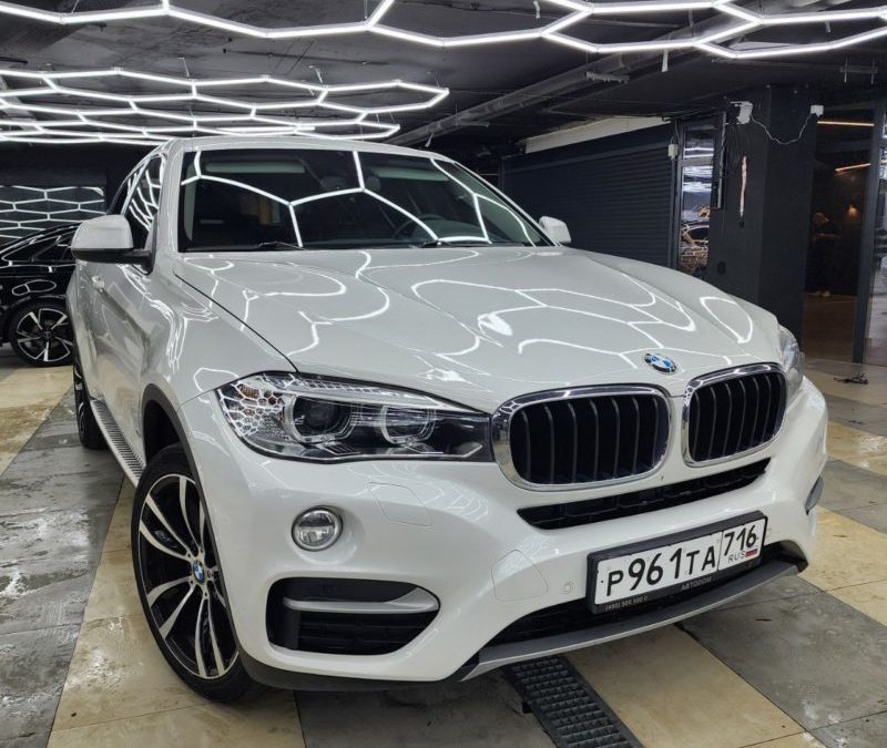 BMW X6 — бронирование капота и части крыши, тонировка стекол и антихром