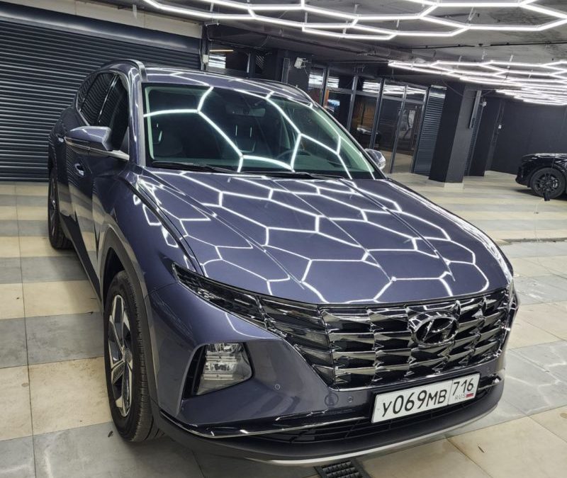 Hyundai Tucson — бронирование лобового стекла и кузова автомобиля