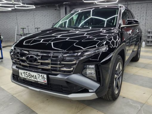 Hyundai Tucson — бронирование кузова полиуретановой пленкой и установка защитной сетки радиатора
