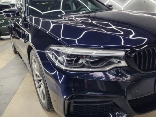 BMW 5 G30 — полировка кузова автомобиля и нанесение керамики в 2 слоя