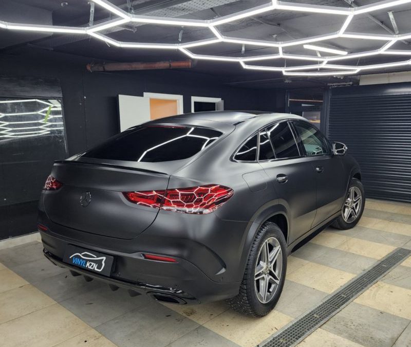 Mercedes GLE Coupe — чистка кузова автомобиля от цемента, химчистка салона