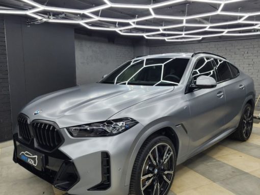 BMW X6 — забронировали кузов прозрачной матовой полиуретановой плёнкой с эффектом сатина