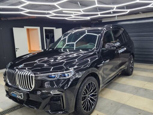 BMW X7 — бронирование кузова и лобового стекла, антихром