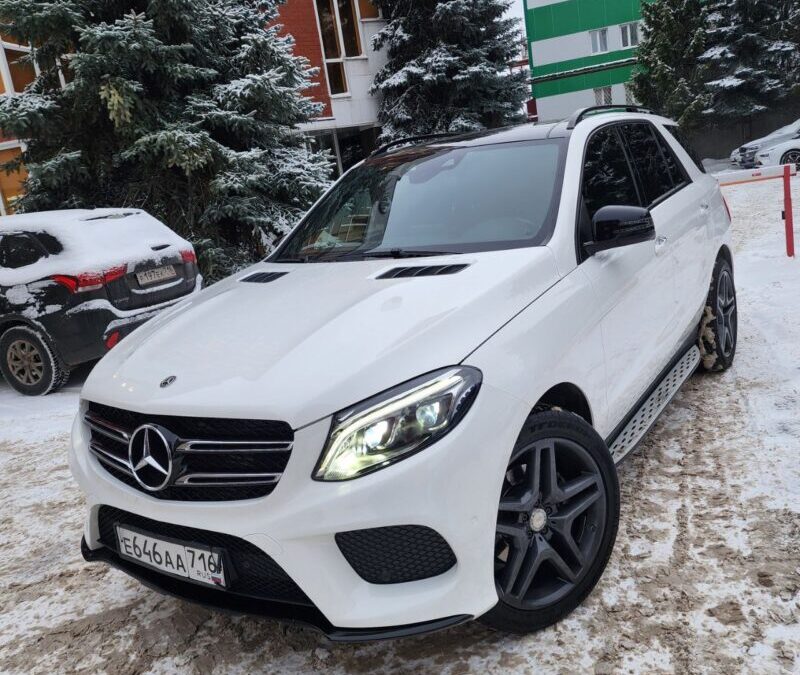 Mercedes Benz GLE — полировка кузова автомобиля и химчистка салона