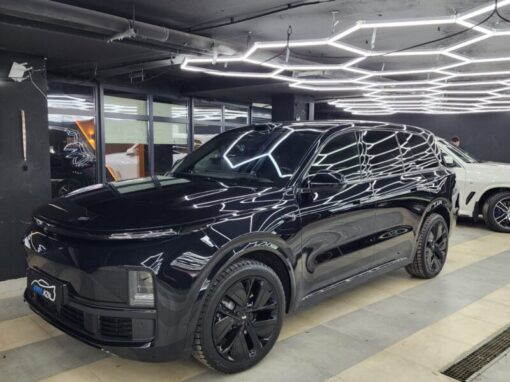 Lixiang L9 — сделали антихром, бронирование фар, химчистка салона, реставрация водительского сиденья, коррекция пленки