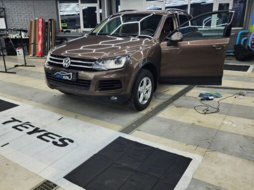 VW Touareg — установили камеры кругового обзора 360 на базе мультимедиа Teyes CC4 pro.
