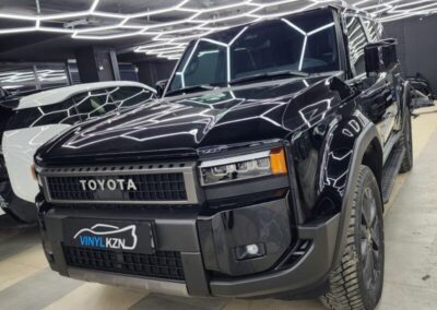 Toyota Land Cruiser Prado — бронирование кузова, установка доводчиков, нанесение керамики на кожу, тонировка