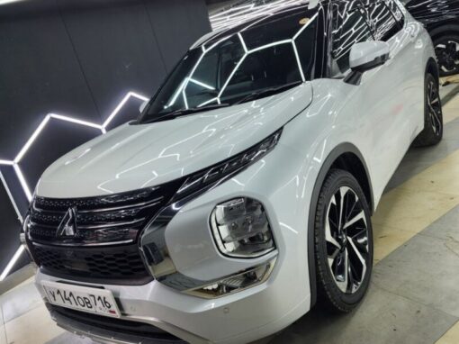 Mitsubishi Outlander — бронирование кузова авто, химчистка салона автомобиля