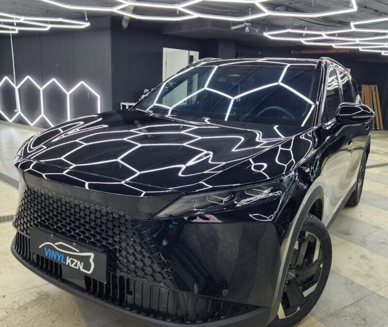 Комплексное бронирование кузова автомобиля Omoda C7, тонировка стекол, бронирование мониторов