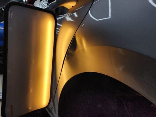 Произвели ремонт вмятины Volkswagen Jetta без покраски на заднем левом крыле