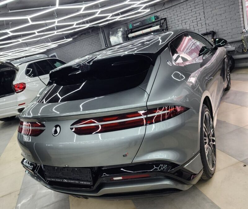 Произвели ремонт вмятины на кузове Denza Z9 без покраски на заднем левом крыле