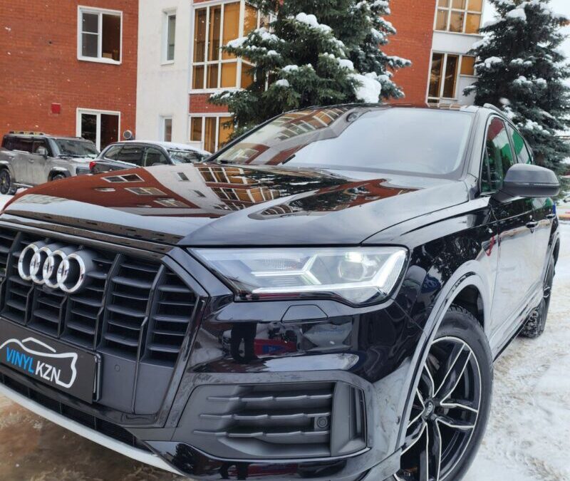 Audi Q7 — полировка и бронирование кузова полиуретановой пленкой, керамика