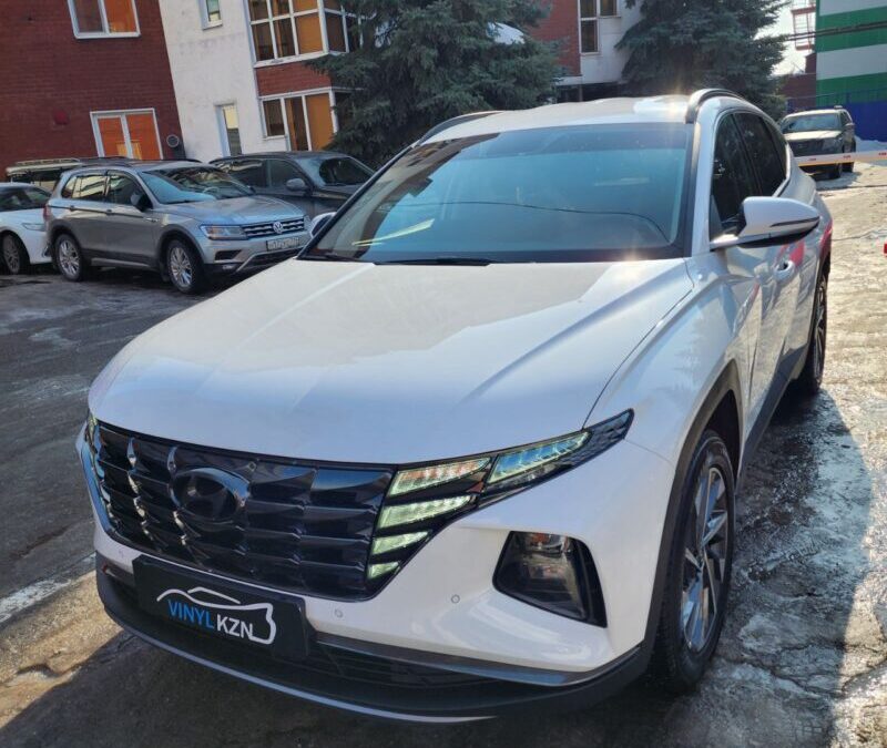 Hyundai Tucson — очистка подкапотного пространства, ремонт вмятины без покраски, полировка кузова, керамика