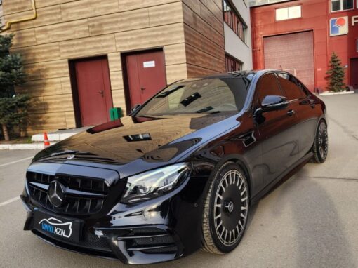 Mercedes‑Benz E‑Class — полировка кузова и нанесение керамики, тонировка стекол