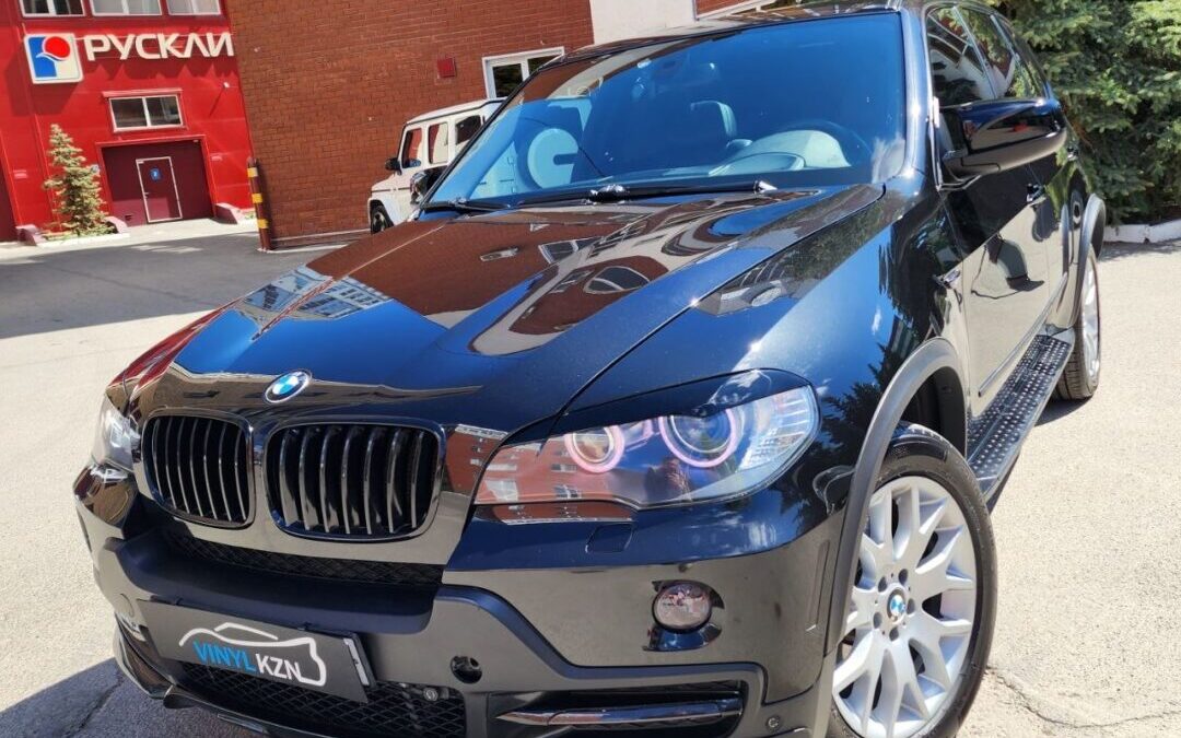 BMW X5 — полировка кузова и нанесение керамики