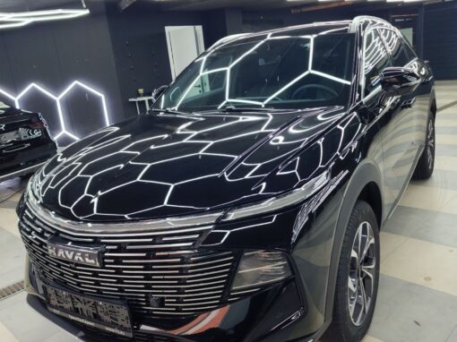 Haval F7 — бронирование кузова авто и мониторов в салоне, тонировка стекол