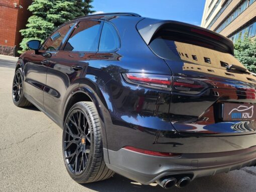 Porsche Cayenne — ремонт вмятины, ремонт сколов, полировка и керамика
