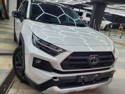 Toyota Rav 4 — бронирование кузова авто, тонировка стекол