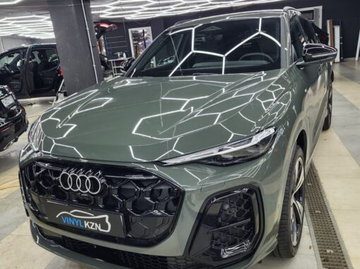 Audi Q5 —  бронирование полиуретановой пленкой основных зон риска