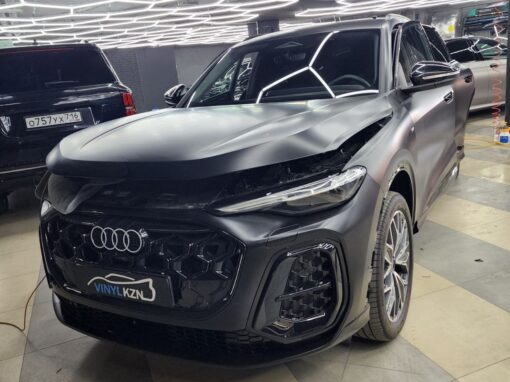 Audi Q5 — установили бесштыревые доводчики дверей